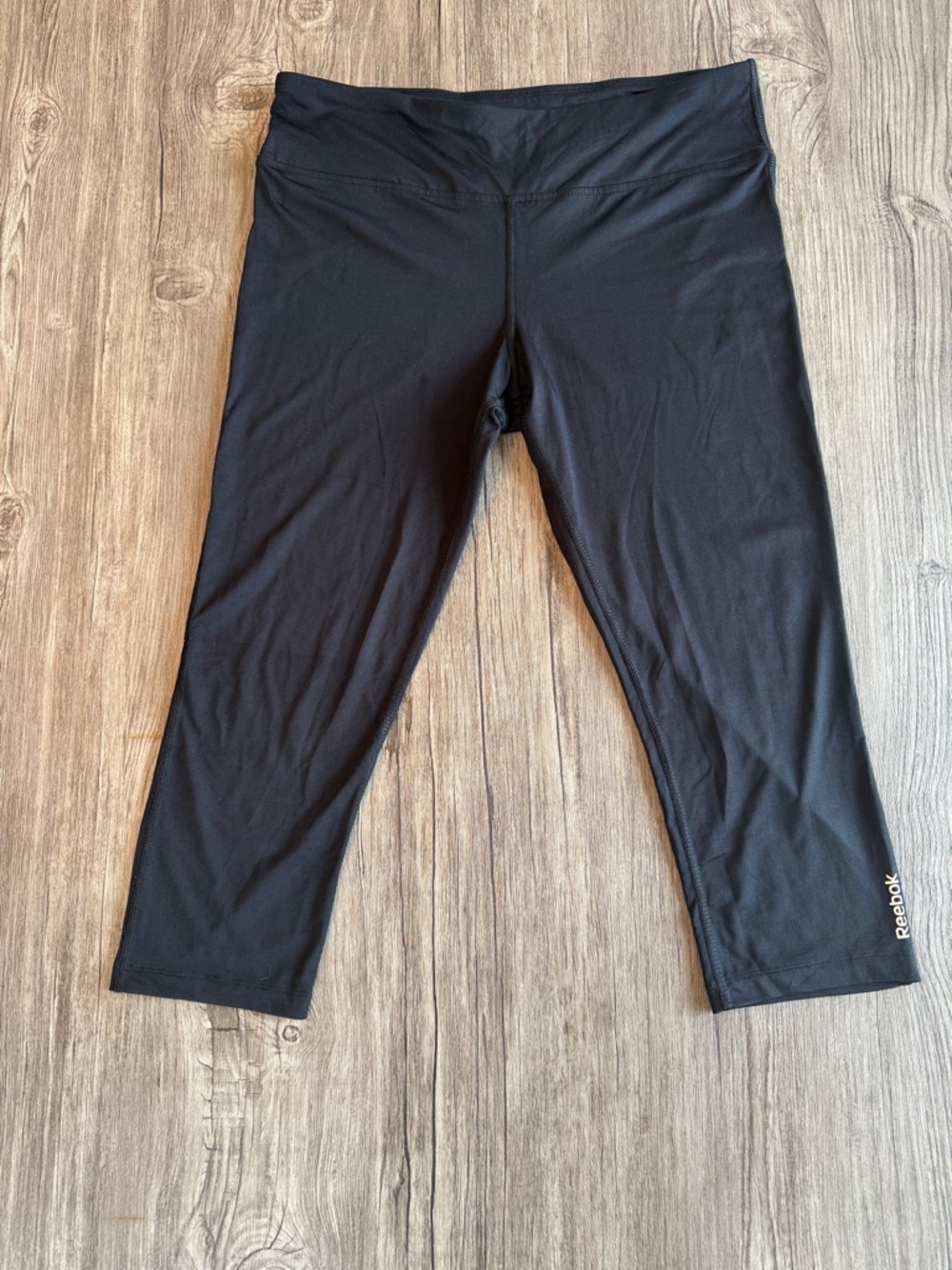 Reebok Black Womans Capri Athletic Leggings